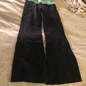 Lullulemon yoga pants